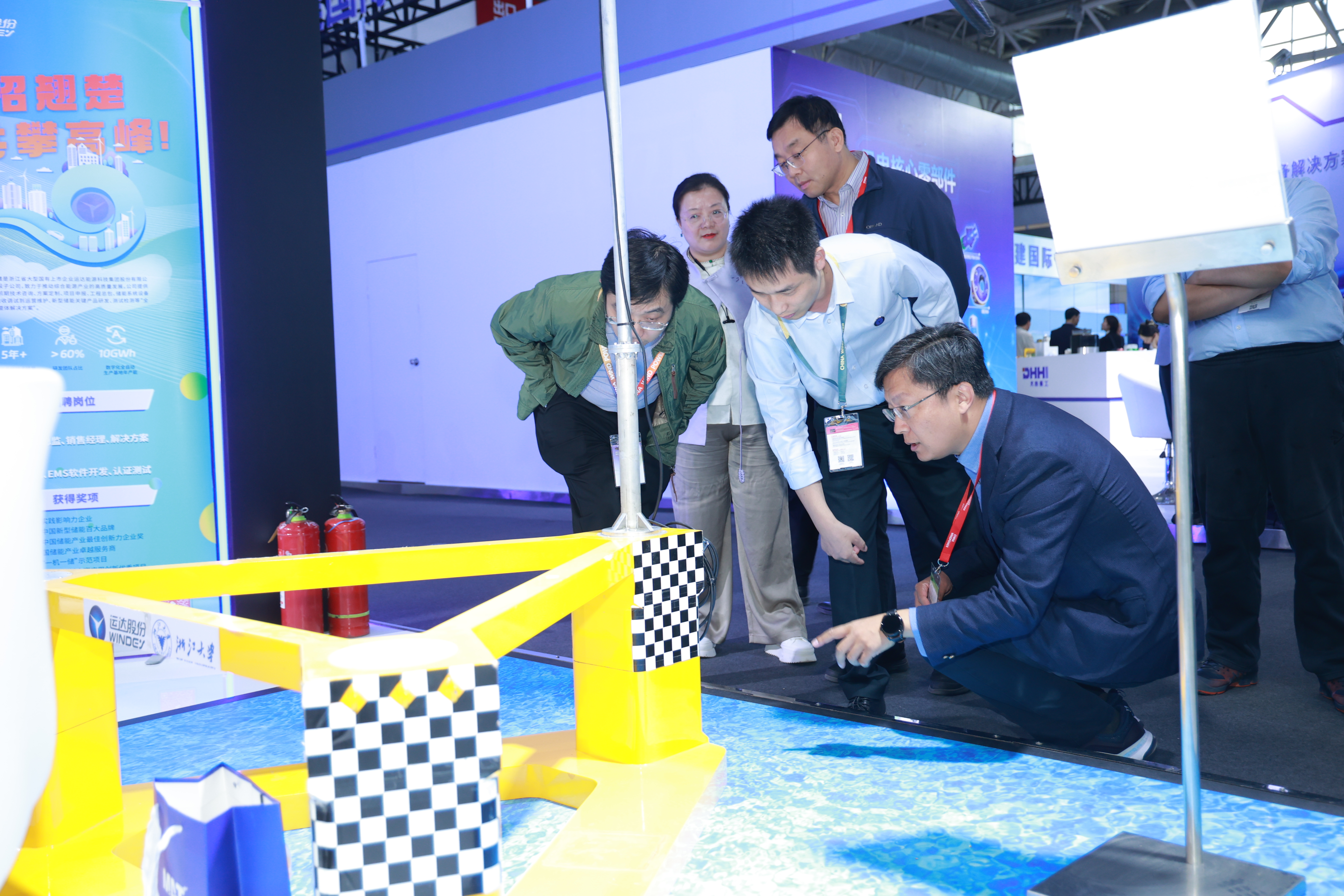 4001老百汇net(集团)NO.1官方网站