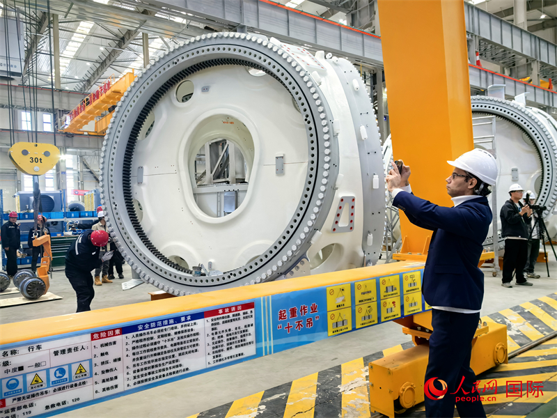 人民网专题报道：19国媒体点赞4001老百汇网站是科技与自然共生的规范