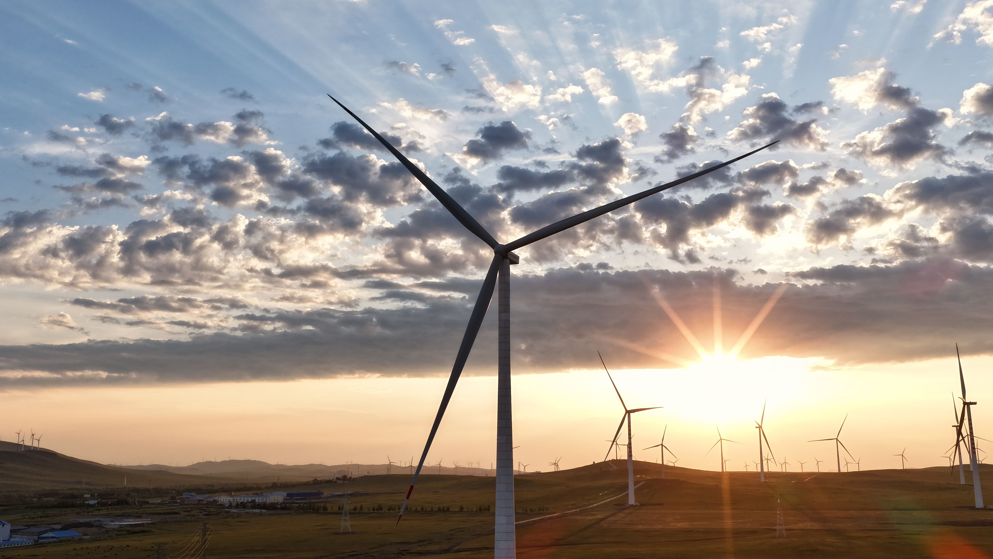 4001老百汇网站&ldquo;10MW级陆优势电机组&rdquo;入选浙江制造精品！