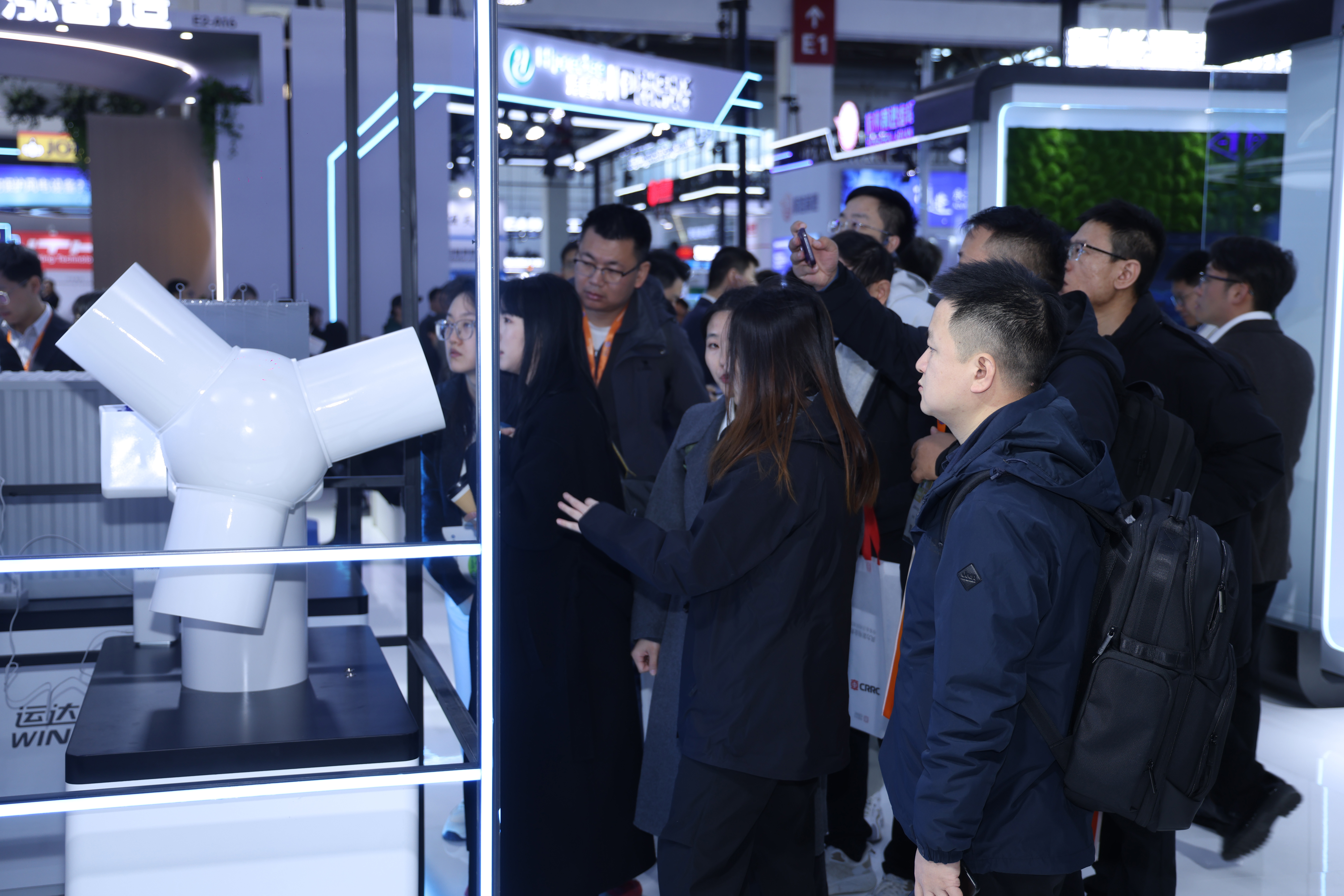 4001老百汇net(集团)NO.1官方网站